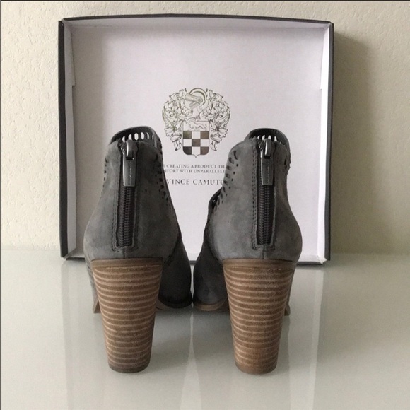 Vince Camuto Fileana Booties- Gray Suede sz 7.5 - Picture 4 of 4